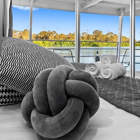 Отель Murray River Queen Ренмарк Экстерьер фото