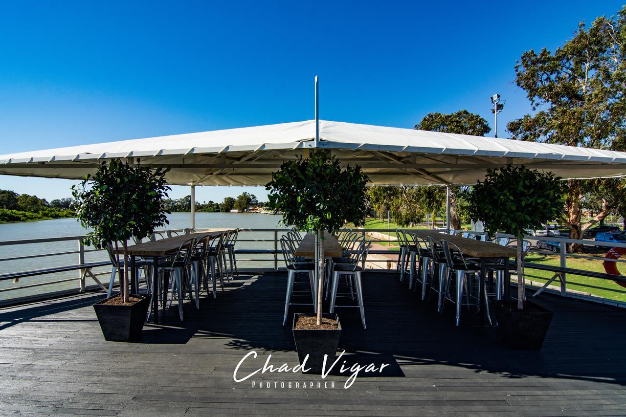 Отель Murray River Queen Ренмарк Экстерьер фото