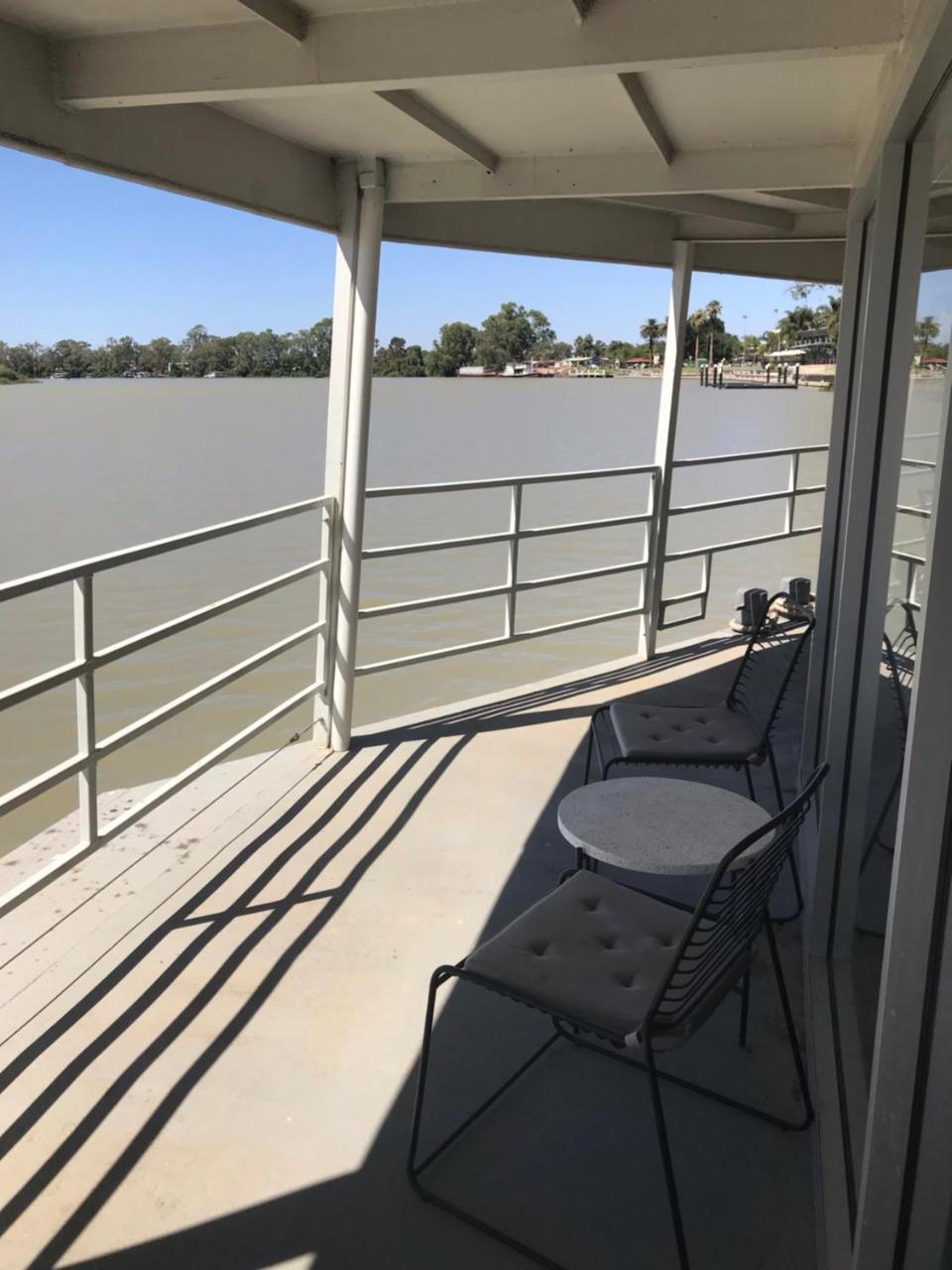 Отель Murray River Queen Ренмарк Экстерьер фото
